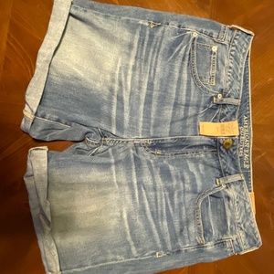 American eagle slouchy Bermuda 16